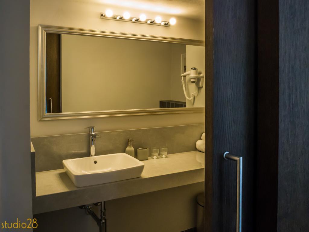 Studio28 Boutique Rooms Pärnu Rum bild